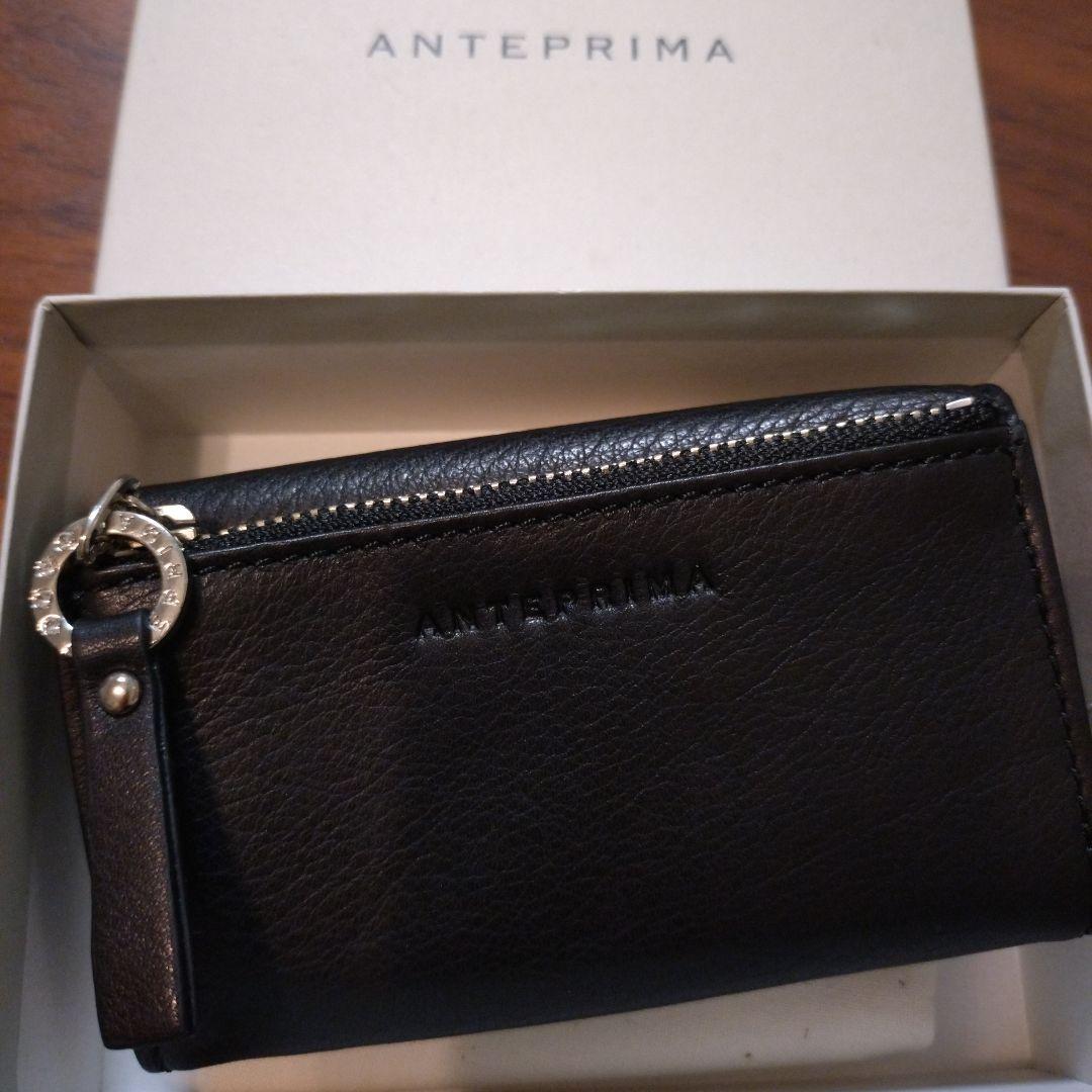 ANTEPRIMA ブラック花モチーフキーケース