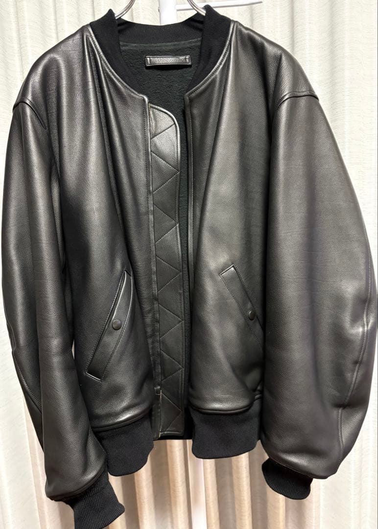 comoli 25ss カーフスキン　ジップブルゾン　サイズ3