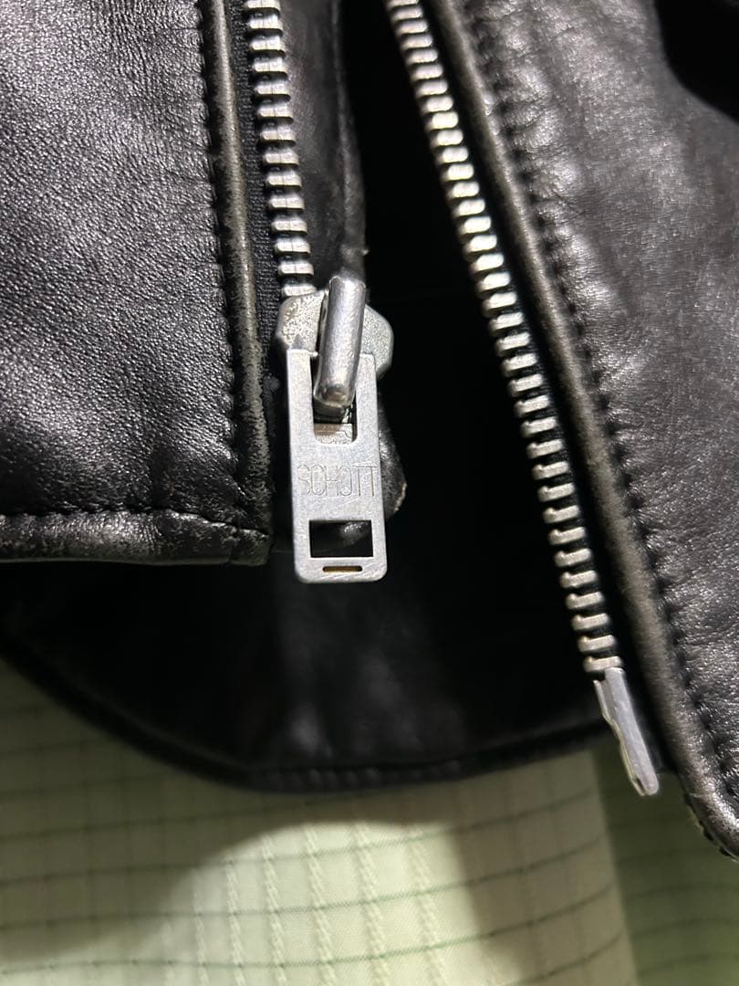 SCHOTT 618 40サイズ 破れあり