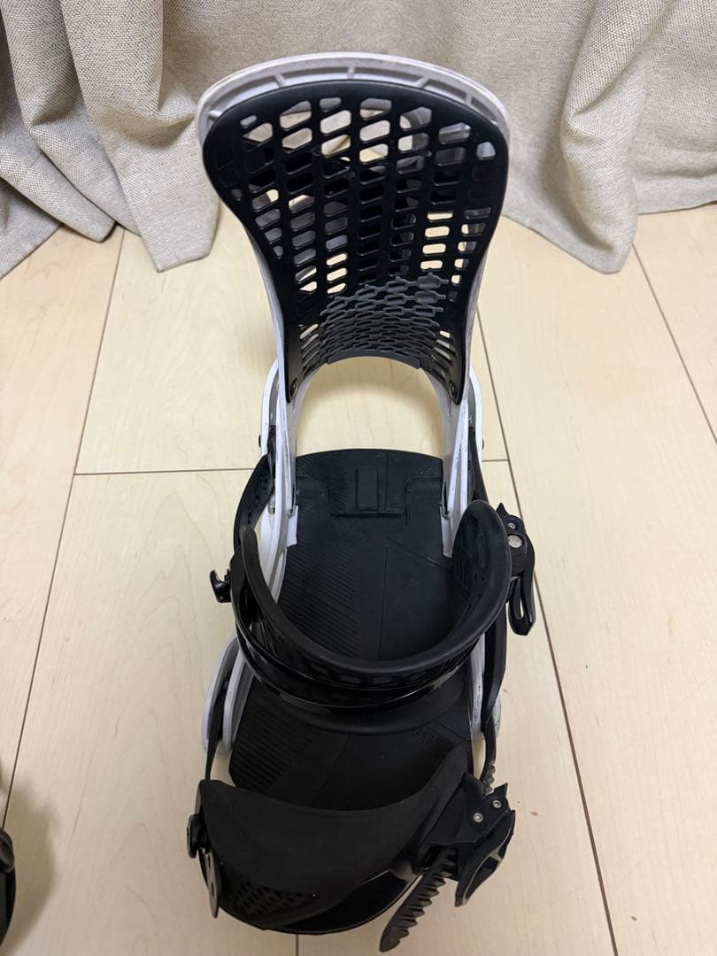 Burton Genesis Re:Flex Mサイズ バートン　ジェネシス