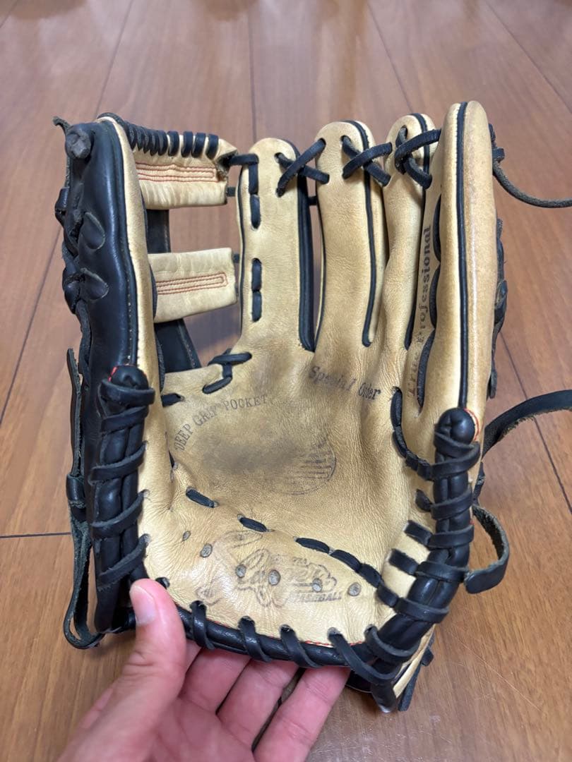 Slugger スマイリーフェイス 内野用　軟式グローブ　※プロ型付け