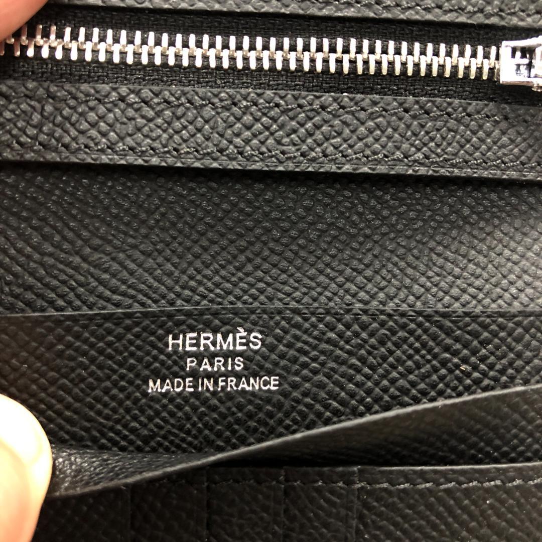 ベアンコンパクト 黒レザー 二つ折り財布 シルバーH型金具