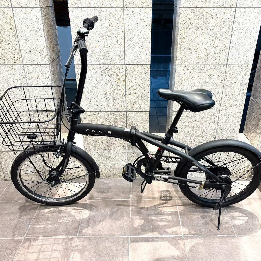 【超美品】【送料込】ON AIR 折りたたみ自転車 マットブラック 6段ギア