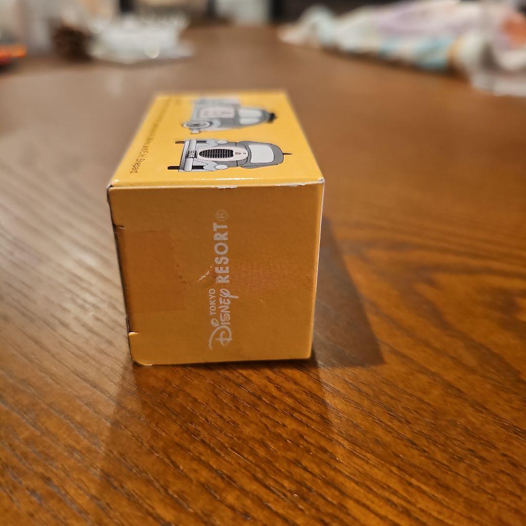 トミカ イーヨーのクラシックカー