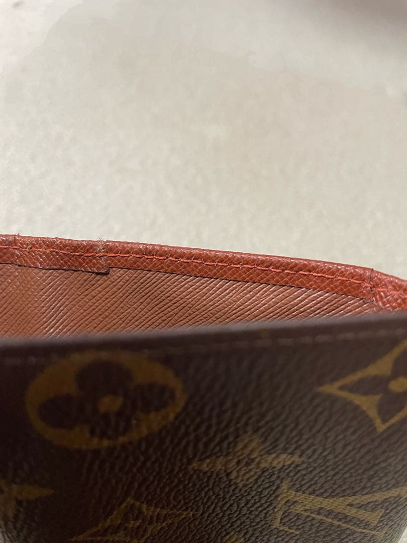 Louis Vuitton モノグラムキーケース　お札入れ