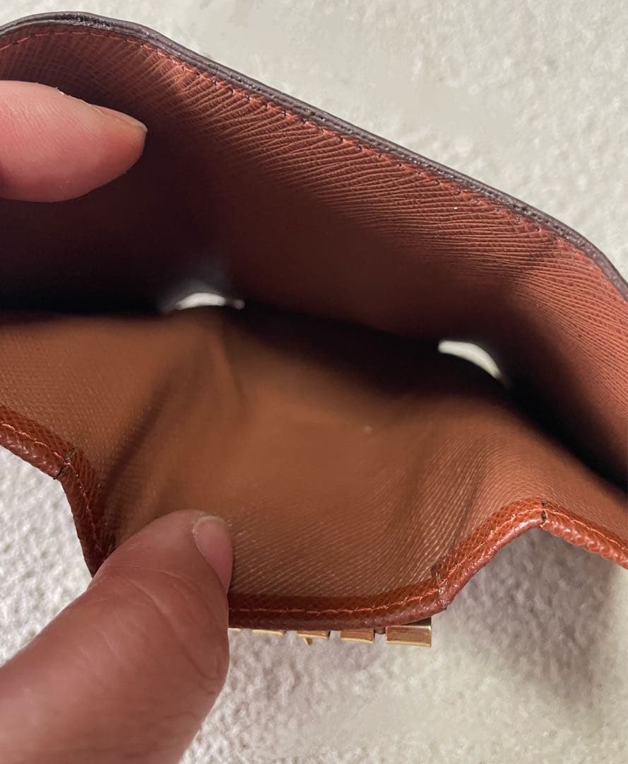 Louis Vuitton モノグラムキーケース　お札入れ