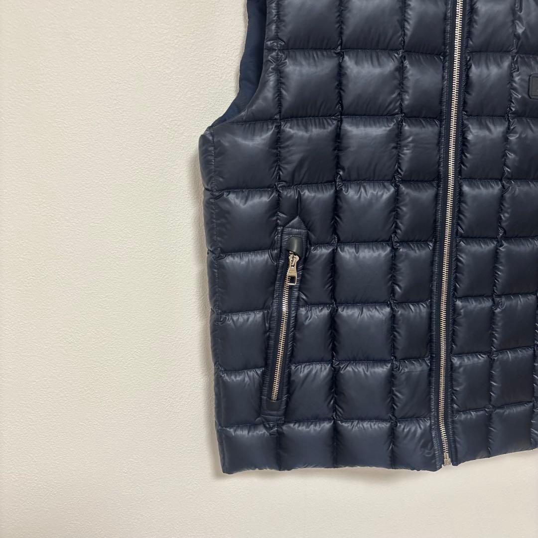【極美品】LOUIS VUITTIONリバーシブルダウン　ベストsize52軽量