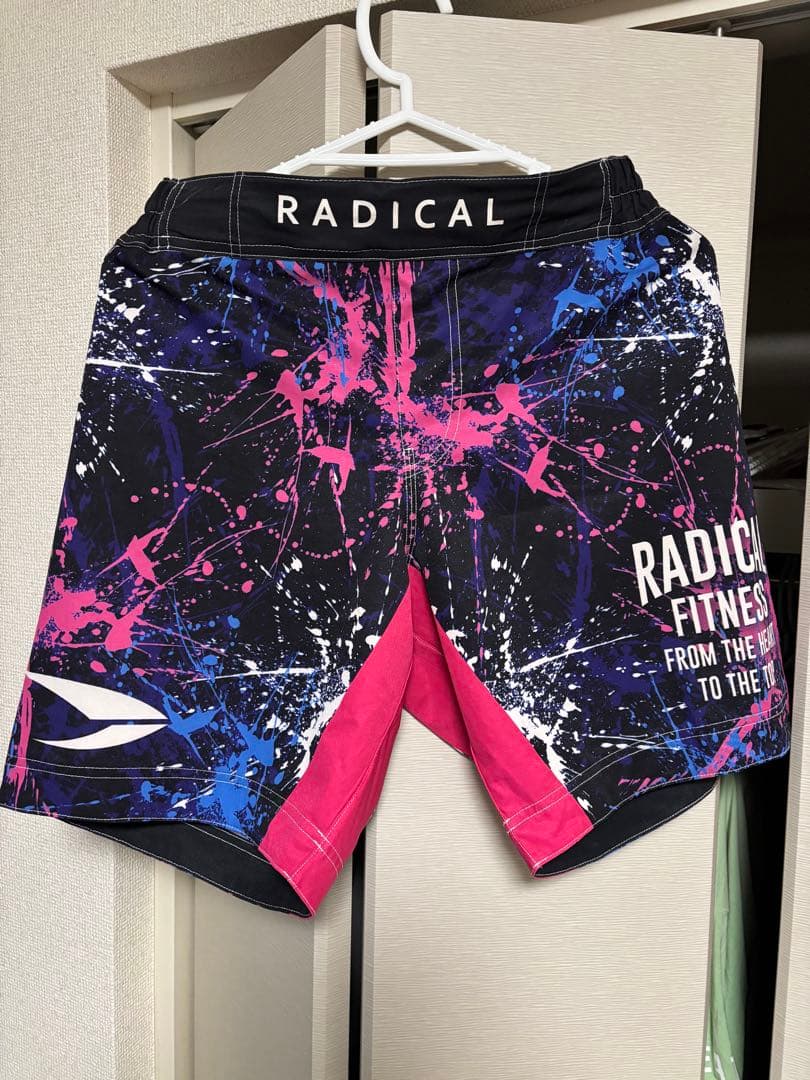 RADICAL FITNESS タンクトップ＆ショートパンツ セット
