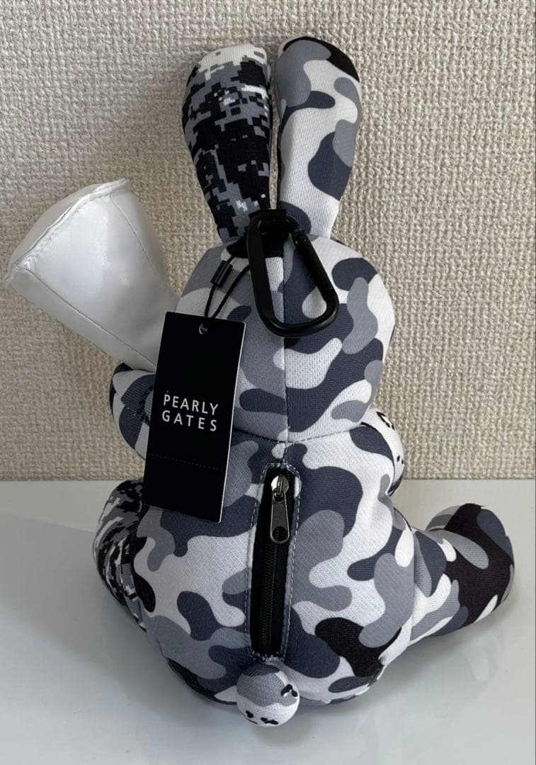 新品 パーリーゲイツ カモ柄ぬいぐるみボールポーチ ユニセックス うさぎ