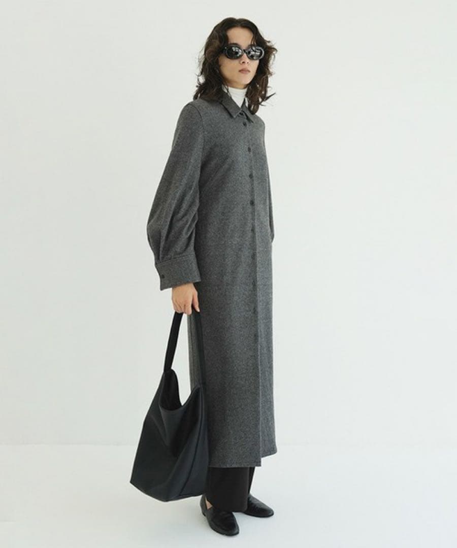 ワンピース CLANE POWER SHOULDER WOOL ONEPIECE