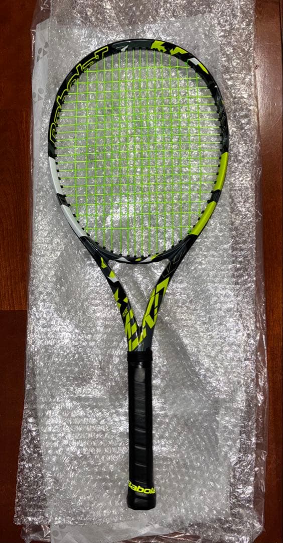 ピュアアエロ2022 PURE AERO バボラ BabolaT グリップ1