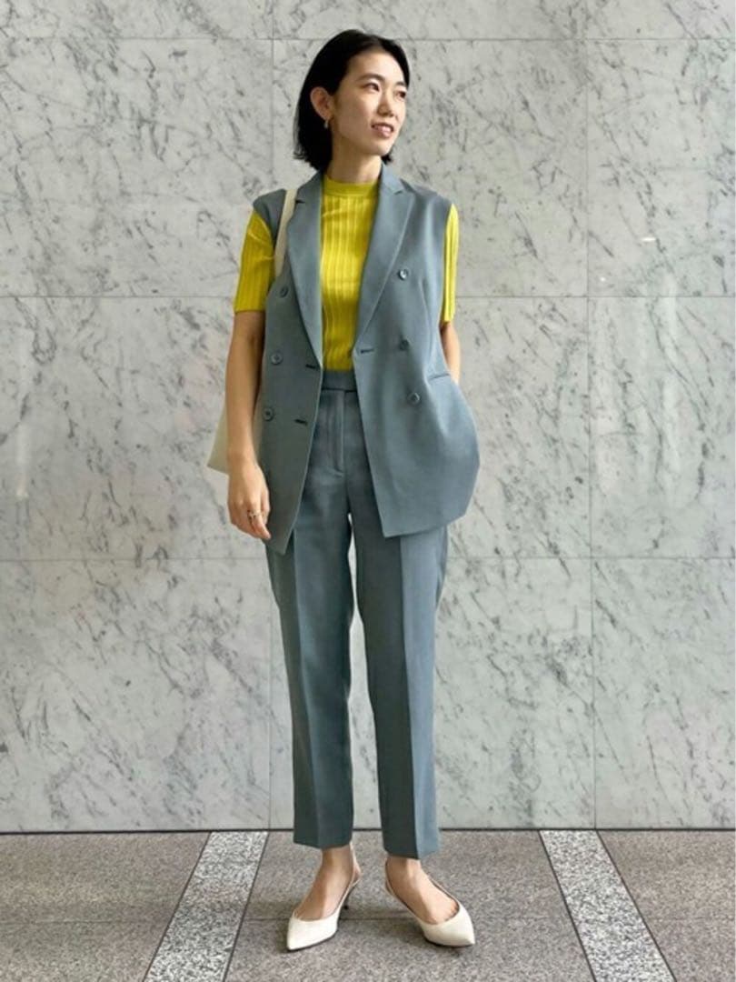 お値下げ〈美品〉TOMORROWLAND ストレッチダブルブレストジレ