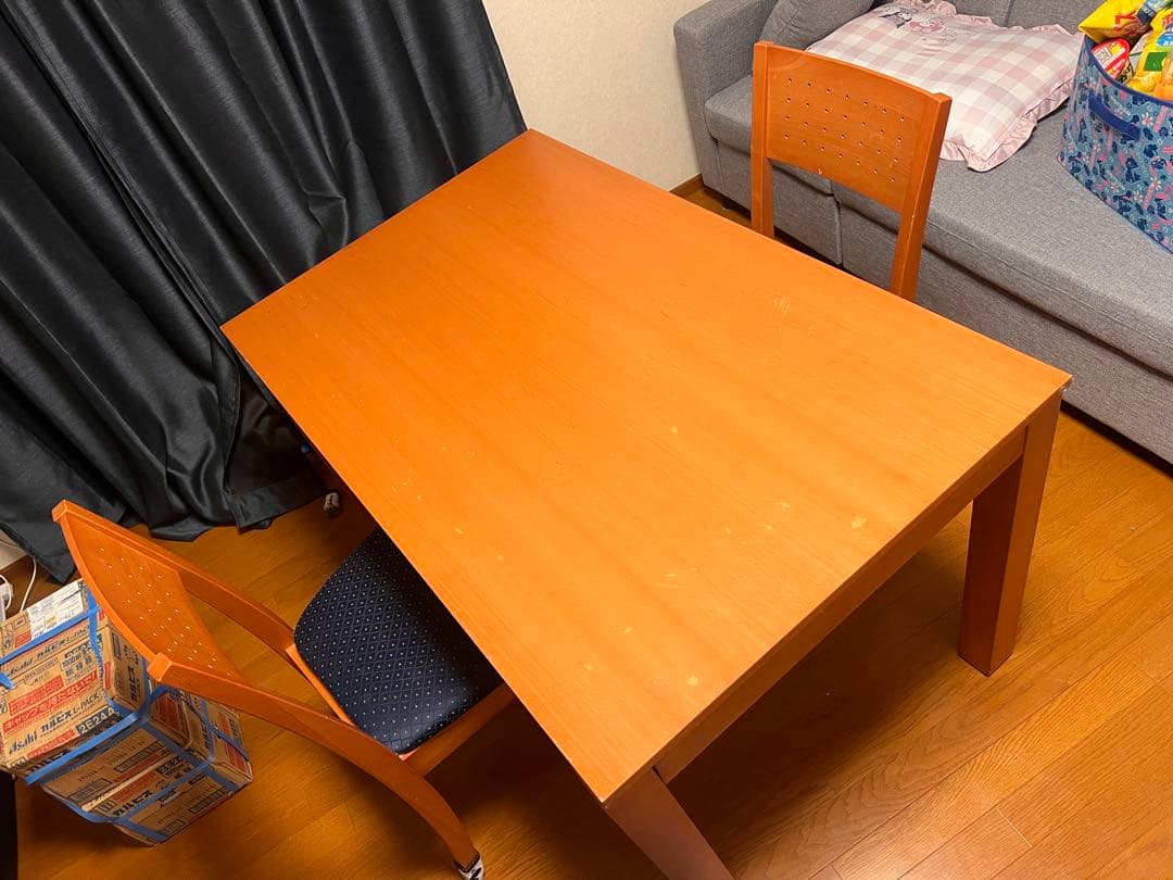 組み立て簡単！木製ダイニングテーブル 中型 椅子2脚セット