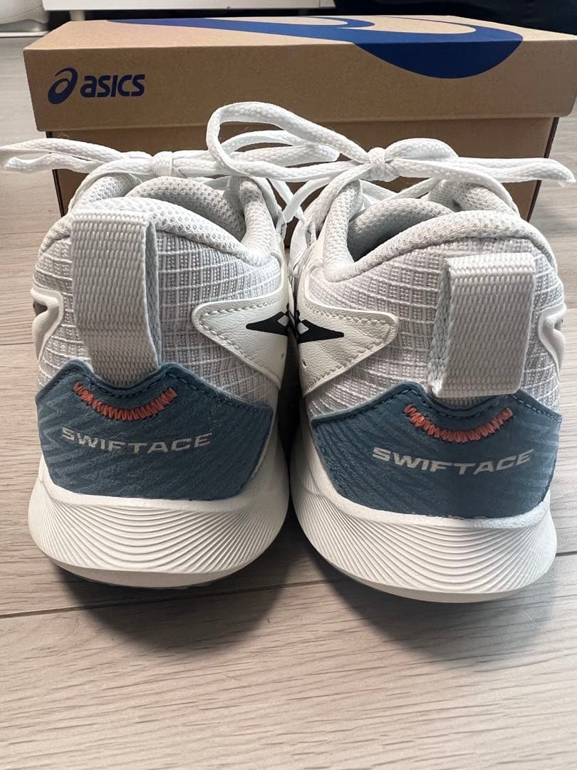 アシックス SWIFTACE GS 23.5cm クールミストホワイト