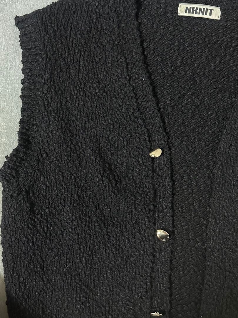 nknit V-neck KNIT vest ニットベスト