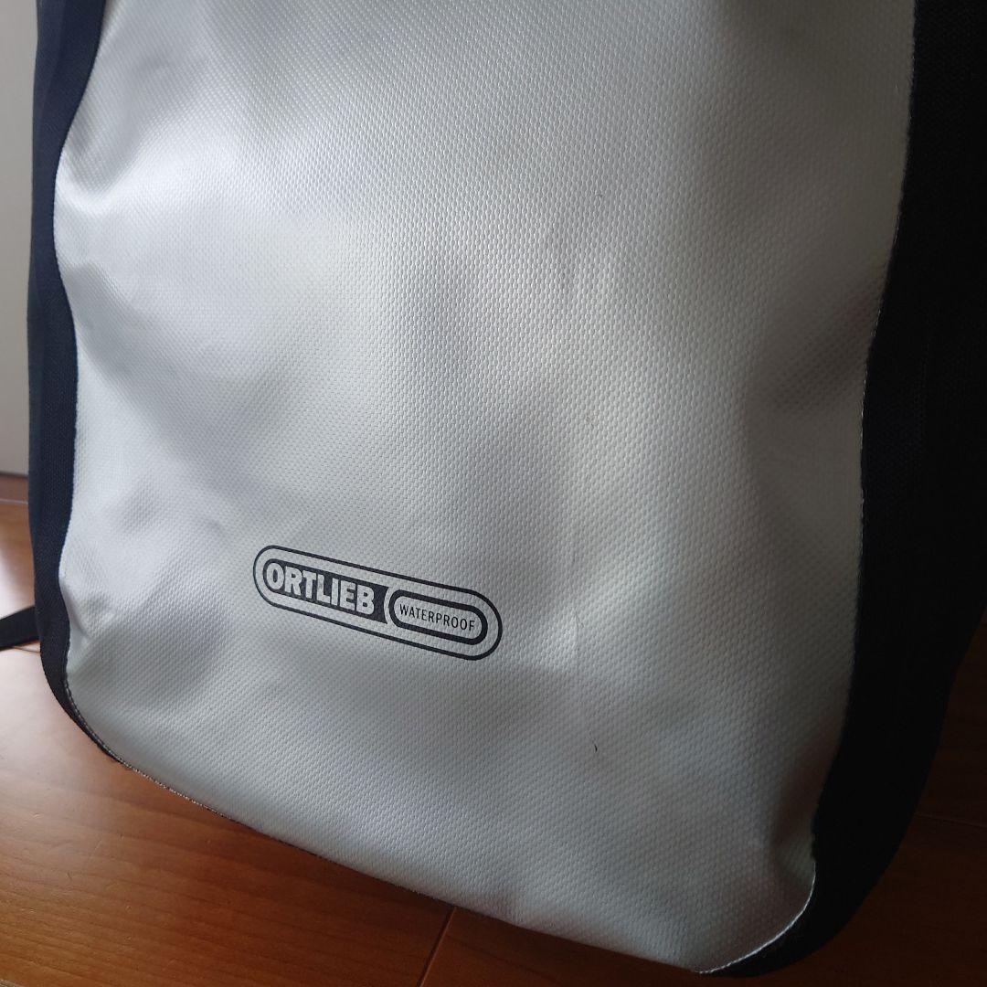 ORTLIEB ヴェロシティ 防水リュックサック シルバー/ブラック