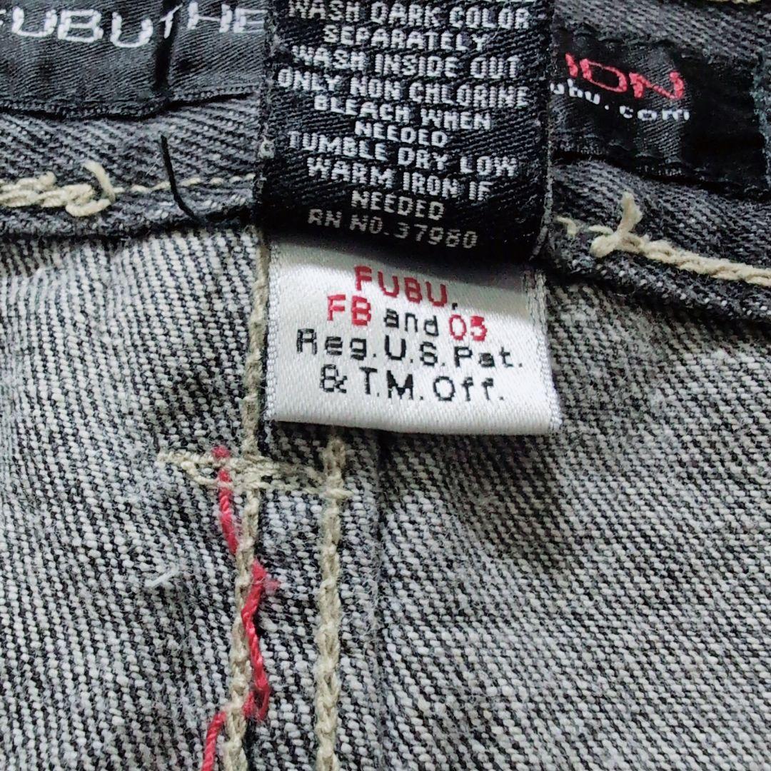【極太ワイド】FUBU フブ　ブラックデニム　38 y2k 平成　特大 刺繍ロゴ