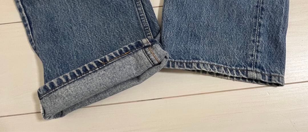 90年代のLevi's 501 USA製522 刻印  美しい色落ちとヒゲが特徴