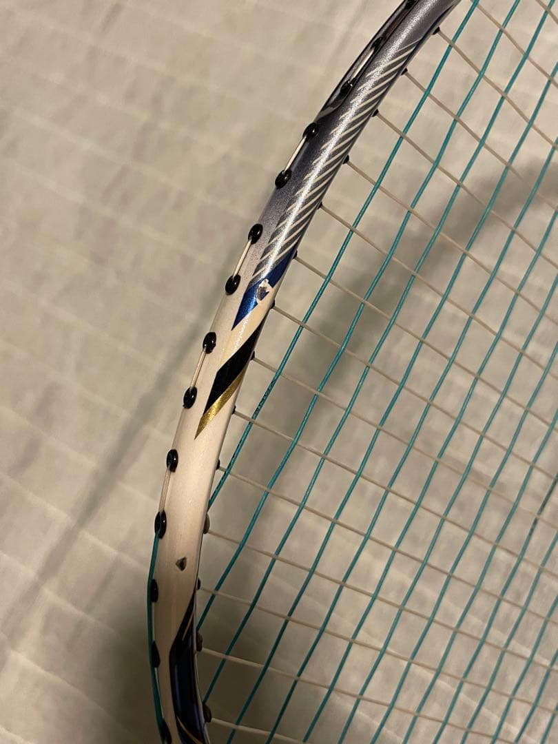 廃盤モデル　ヨネックス　バドミントンラケット　ナノレイ750