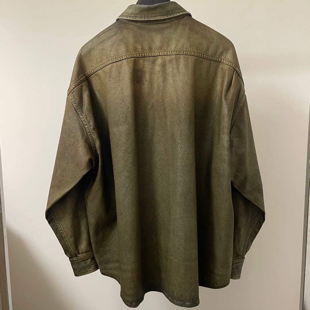 ジョングク着 ACNE STUDIOS ボタンアップデニムシャツ