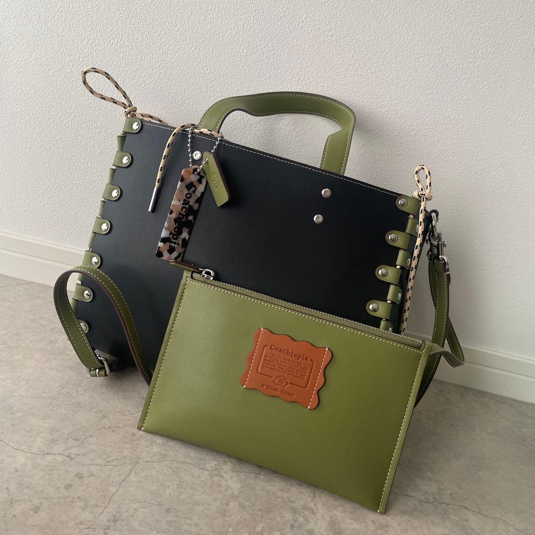 値下げ中Coach Coachtopia リレーサブルトート ブラック/グリーン