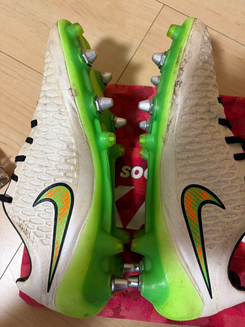 NIKE マジスタ　オーパス　SGスパイク　取替