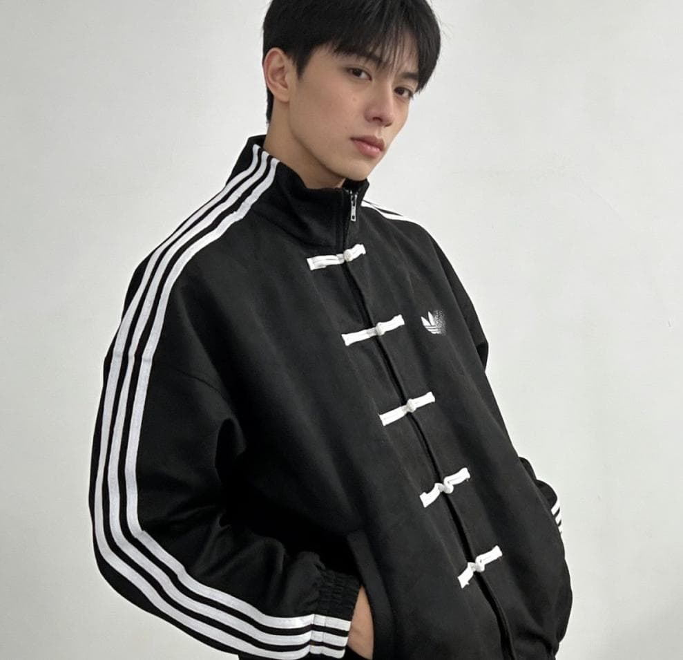 中国限定 アディダス 蛇年トラック スエード ジャケット ブラック 2XL