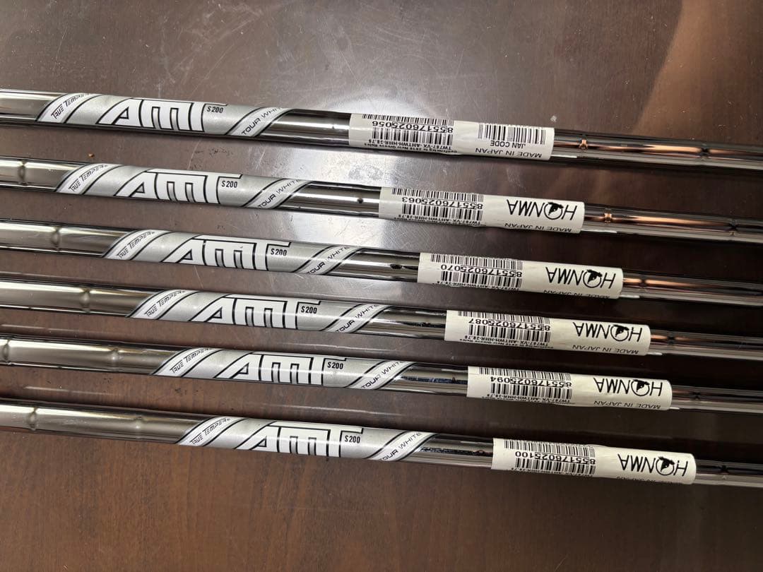 ホンマ TW757Vx/Dynamic Gold AMT white S200