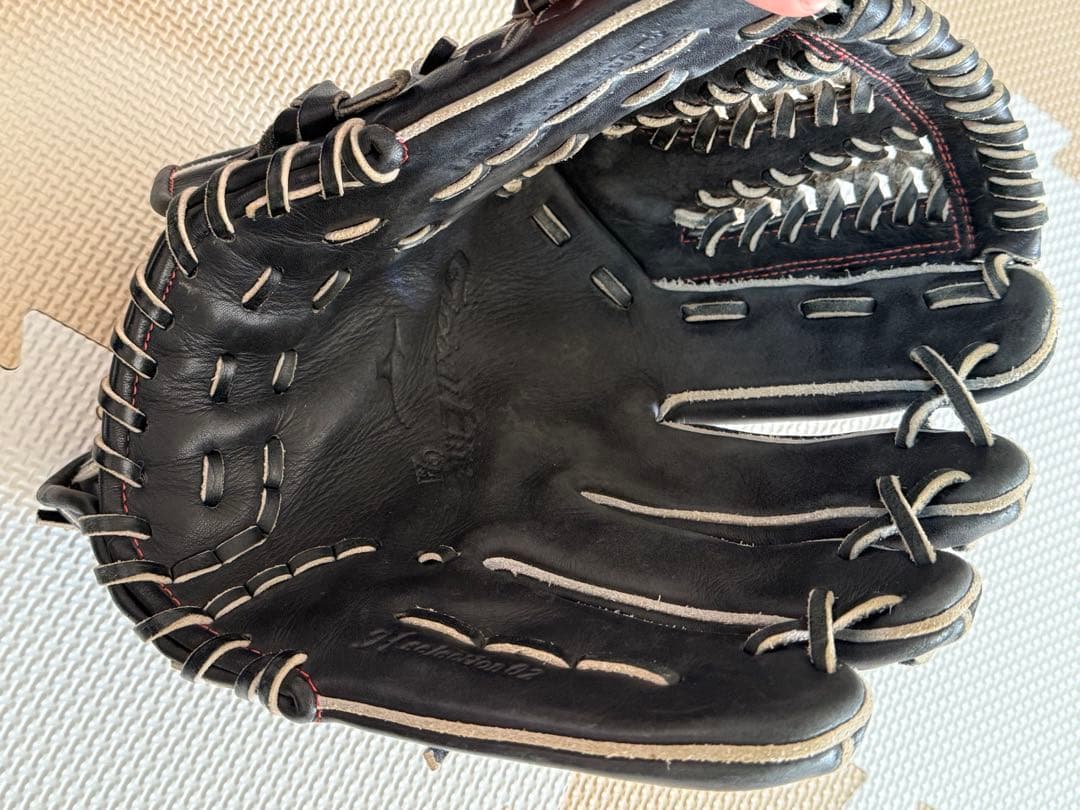 【最終値下げ】　軟式グローブ　e ミズノ 黒 編み込みデザイン　軟式野球