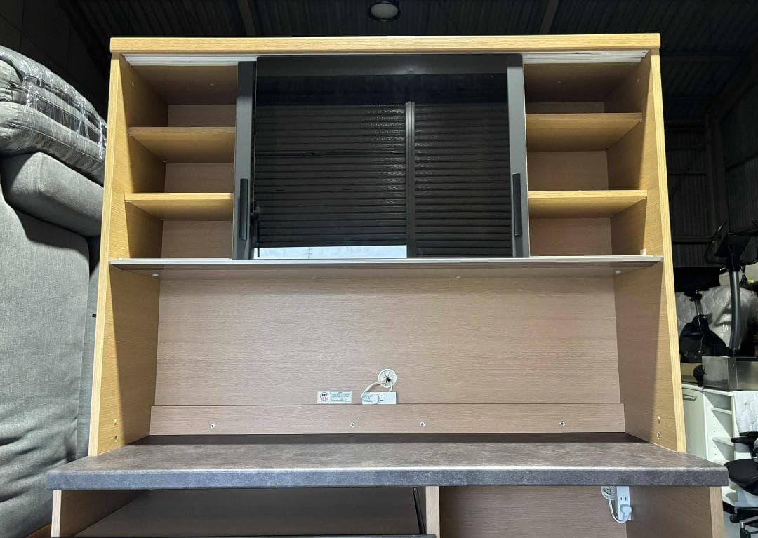 ゆ 最高級 PAMOUNA SY キッチンボード食器棚、幅140cm 美品