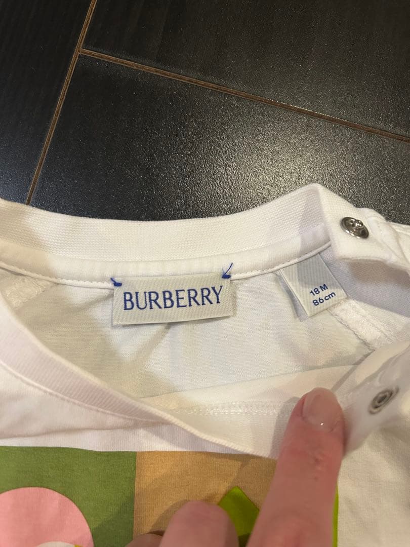 BURBERRY カラフル馬デザイン Tシャツ 18M 86