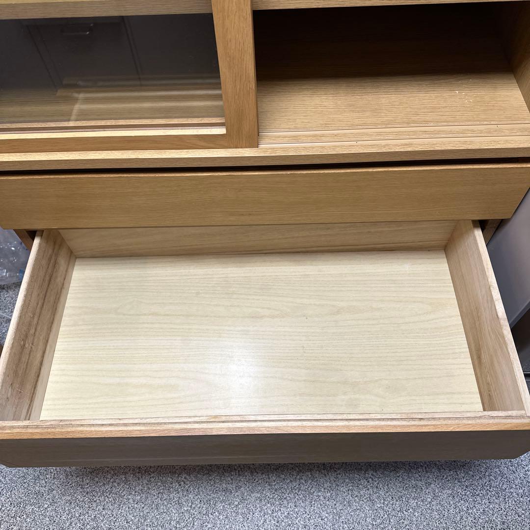 【本日最終日、最終値下げ】無印良品　木製ガラス扉食器棚　カップボード