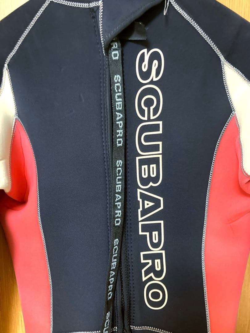 SCUBAPRO ダイビング用ウェットスーツ ５ミリ女性用Ｌ 程度上美品