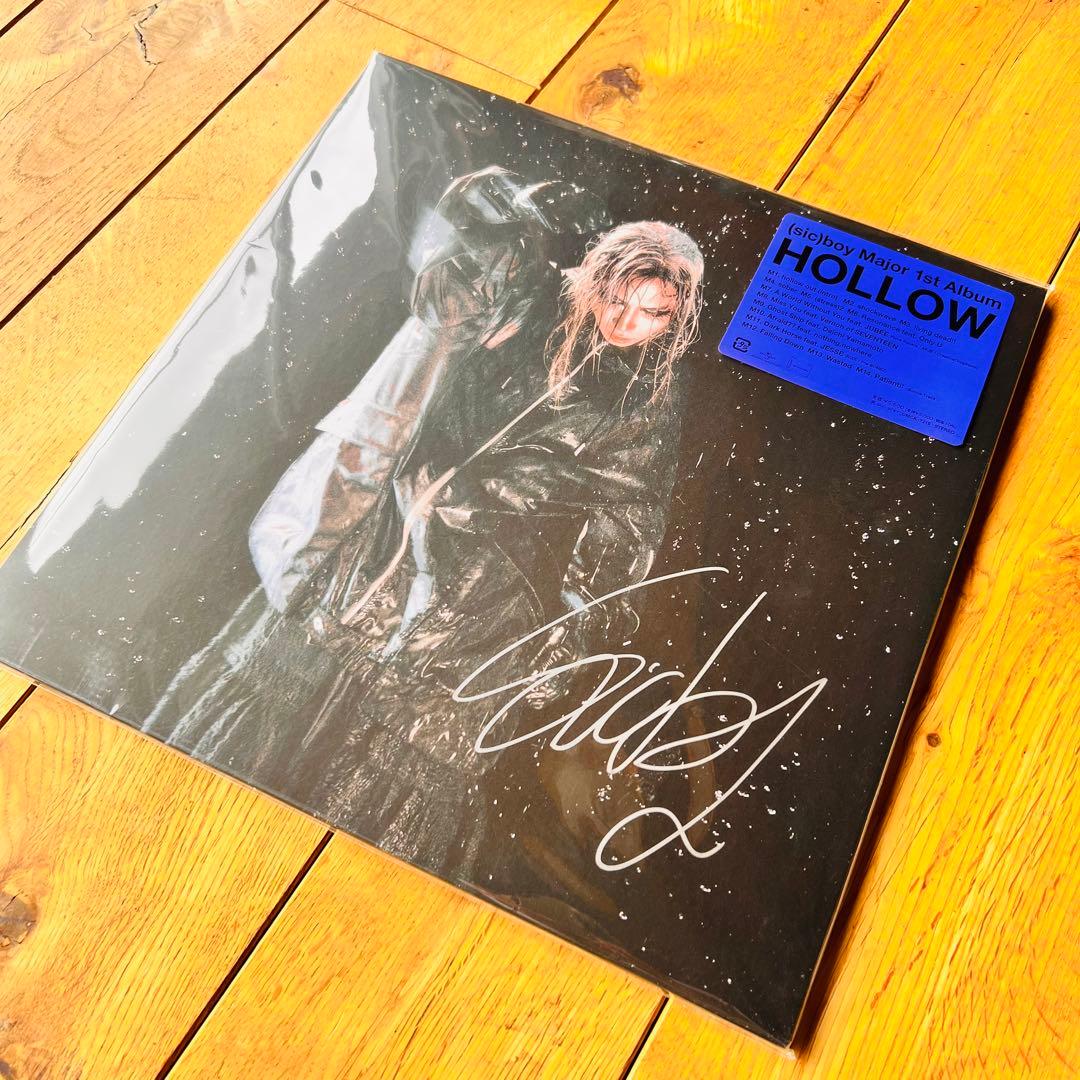 直筆サイン入り！(sic)boy Major 1st Album HOLLOW