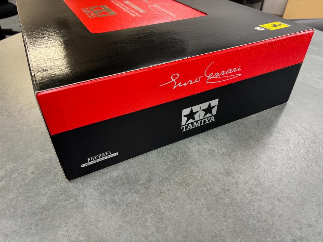 タミヤ 1/12 コレクターズクラブスペシャル エンツォフェラーリ 商品箱