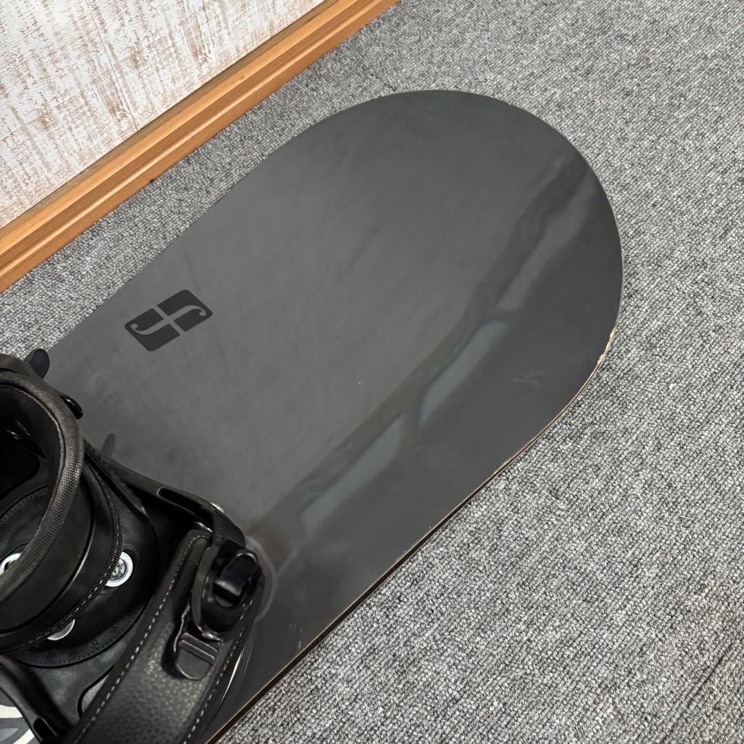 【送料無料】FORUM スノーボードセット