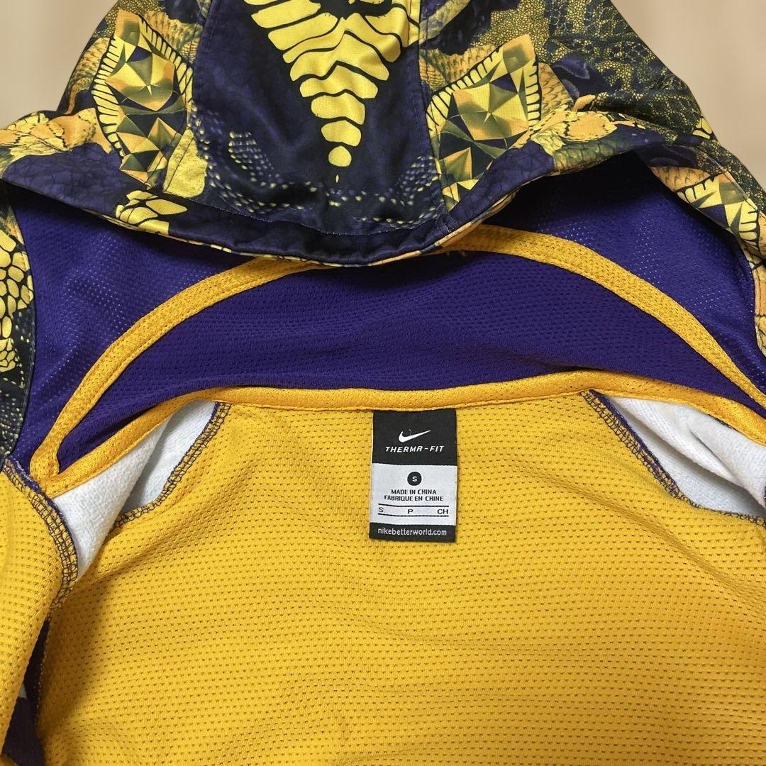 NIKE コービーブライアント パーカー　パープル