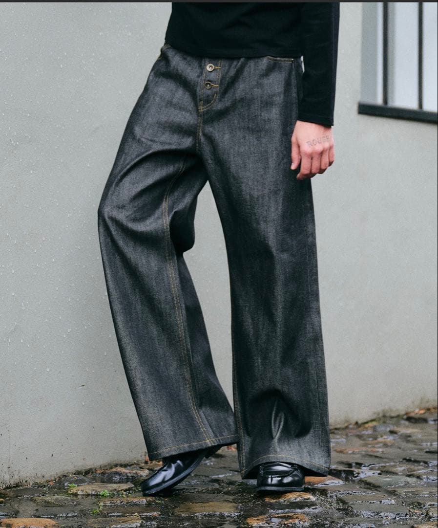 Regen Glanzブラック ストレートデニム パンツ Lサイズ