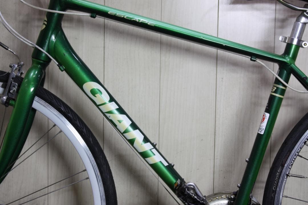 GIANT ESCAPE R3 700C アルミ 24速 500mm 緑色クロス