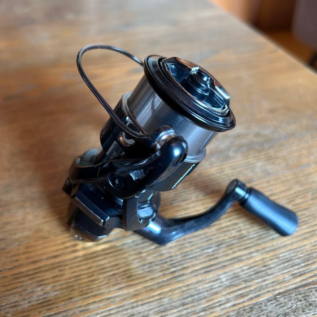 SHIMANO 19 Vanquish C2000SSS スピニングリール