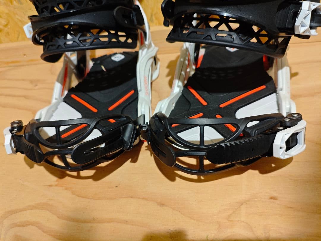Salomon Quantumカーボン製スノーボード ビンディング M