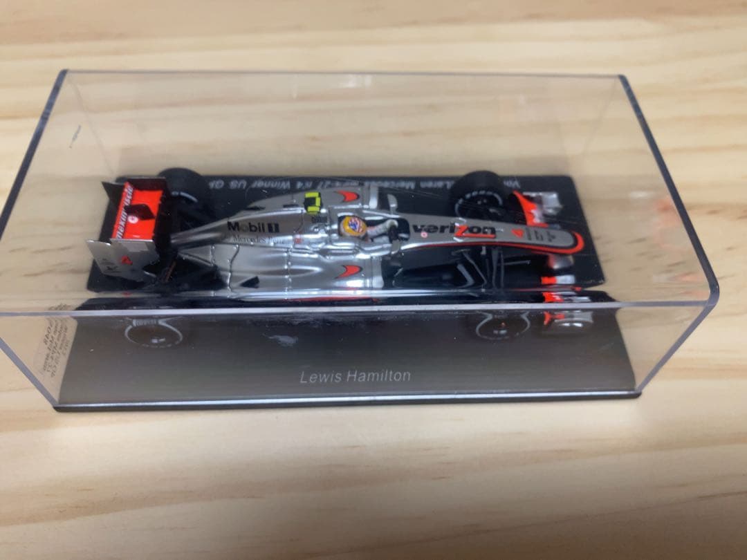 ミニカー McLaren Mercedes MP4-27 L.Hamilton spark