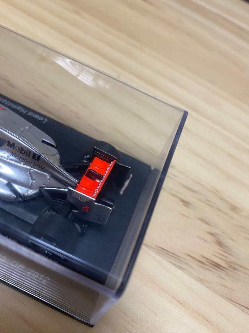 ミニカー McLaren Mercedes MP4-27 L.Hamilton spark