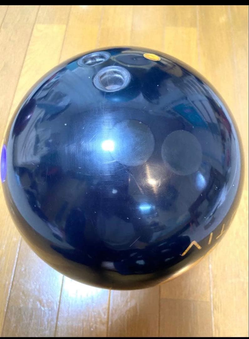 MOTIV VENOM ボウリングボール　14ポンド