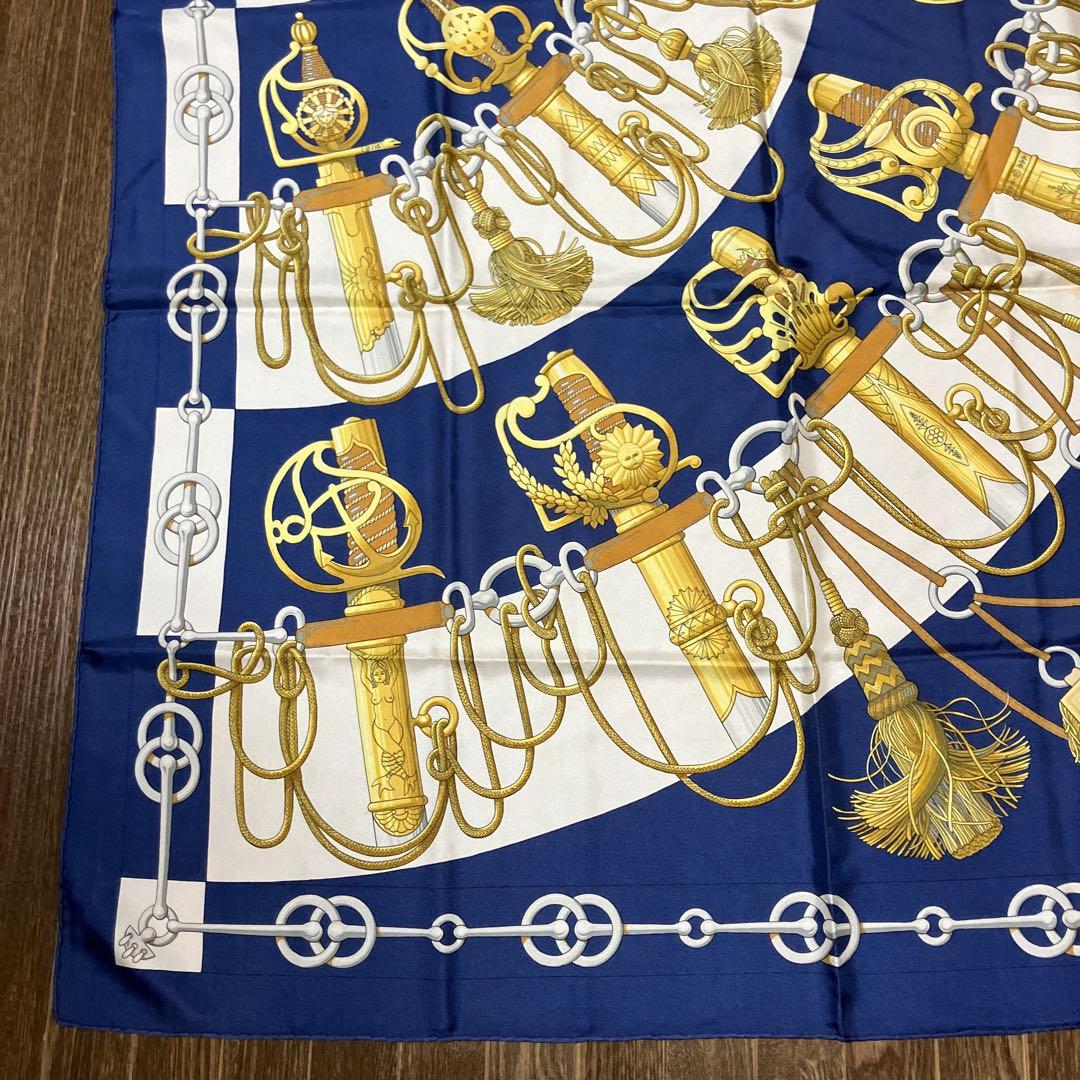 エルメス　カレ90「クリケティス」（Cliquetis）　スカーフ