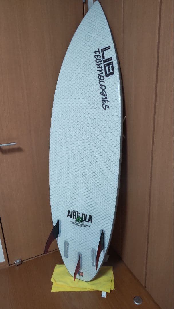 リブテック　AIR FOLA　5'11　VOL28.1　ツインスタビー　フィン付