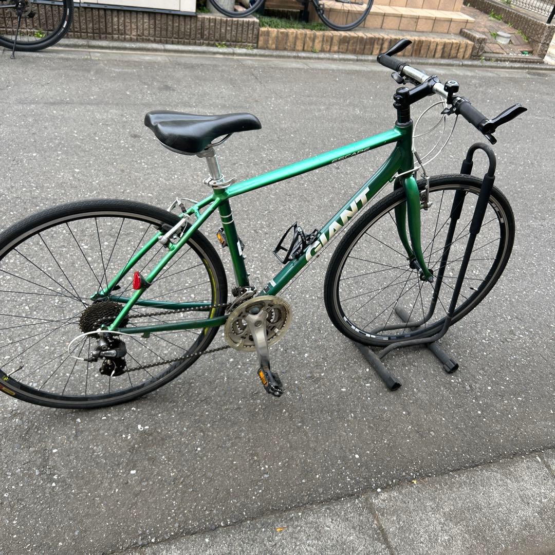 引き取り希望　GIANT クロスバイク アルミフレーム エルケープ700C