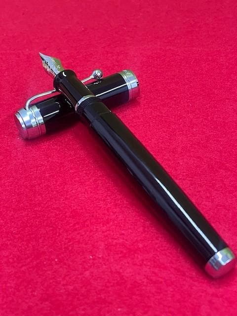未使用品 アウロラ万年筆 タレンタム ブラック 14k EF 即日配送