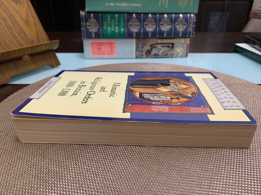 洋書 Monastic and Religious Orders in Britain