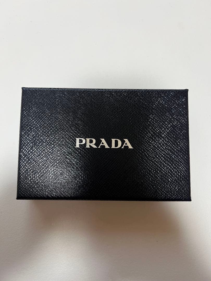 PRADA バレッタ